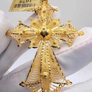  Gold 21kt cross