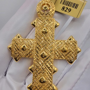 Gold 21kt cross